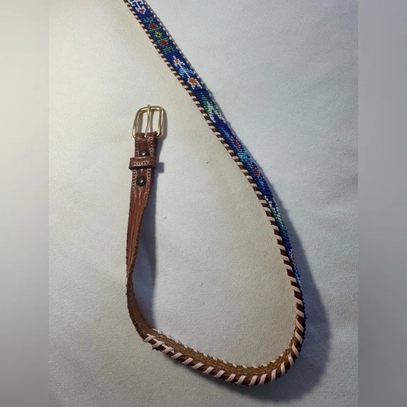Vntg Native American Beaded Leather Thunderbird Tooled Handcrafted Belt - Picture 2 of 3